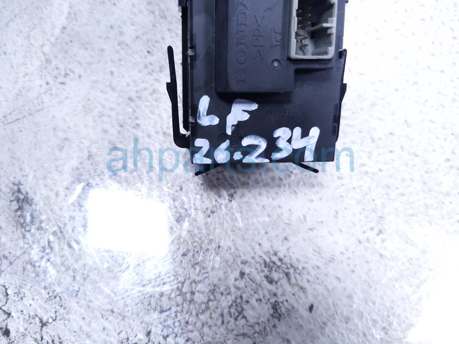 2024 Honda Pilot Combo Windshield Wiper Column Switch 35256 3A0 H91 Replacement 2024 Honda Pilot Combo Windshield Wiper Column Switch 35256 3A0 H91 Replacement thumbnail