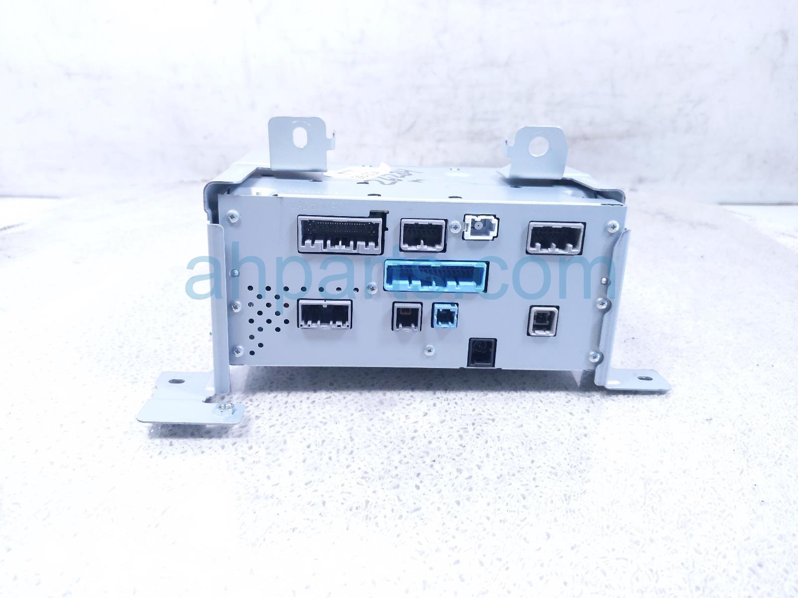 2024 Honda Pilot Audio/radio Receiver 8A500 T90 A21 Replacement 2024 Honda Pilot Audio/radio Receiver 8A500 T90 A21 Replacement thumbnail