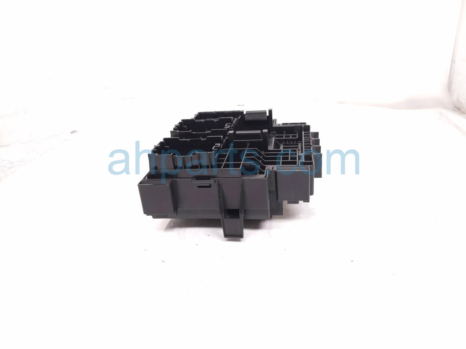 2024 Jeep Grand Cherokee Engine Room Fuse Box 3.6l 68366721AE Replacement 2024 Jeep Grand Cherokee Engine Room Fuse Box 3.6l 68366721AE Replacement thumbnail