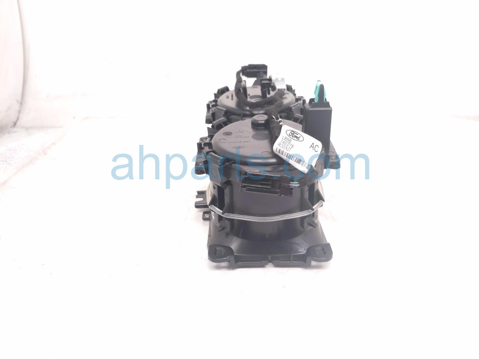 2020 Ford Explorer Center Console Cup Holder Assy blk LB5Z 7813562 AB Replacement 2020 Ford Explorer Center Console Cup Holder Assy blk LB5Z 7813562 AB Replacement thumbnail