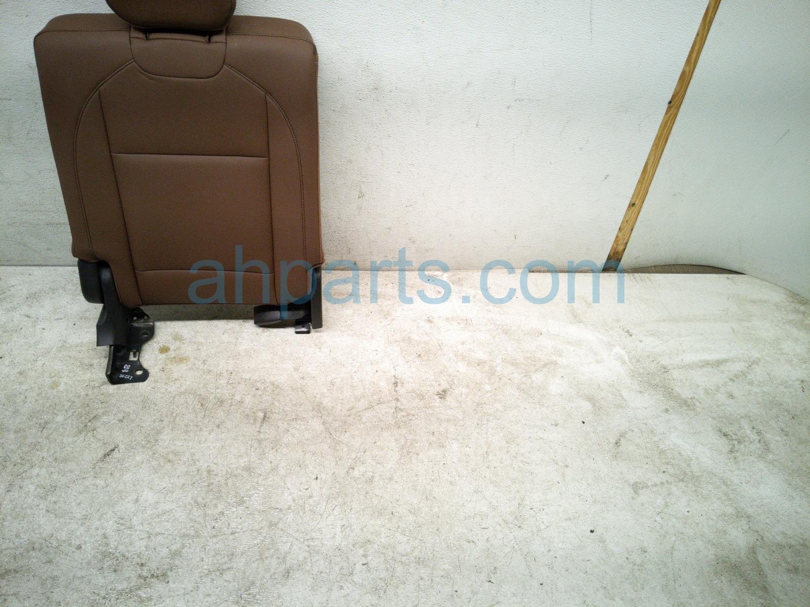 2020 Acura MDX Rear / Back (3rd Row) 3rd Row Passenger Upper Seat Brown Lthr 82127 TZ5 A01 Replacement 2020 Acura MDX Rear / Back (3rd Row) 3rd Row Passenger Upper Seat Brown Lthr 82127 TZ5 A01 Replacement thumbnail