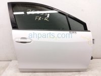 Subaru FR/RH DOOR - WHITE - NO MIRROR/TRIM* Subaru FR/RH DOOR - WHITE - NO MIRROR/TRIM*