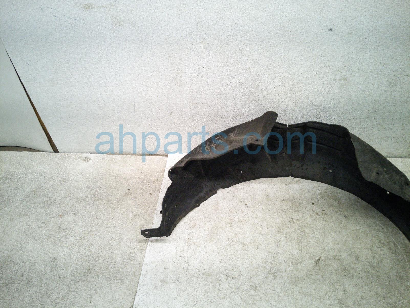 2024 Toyota Rav 4 Front Driver Inner Fender Liner 53876 0R080 Replacement 2024 Toyota Rav 4 Front Driver Inner Fender Liner 53876 0R080 Replacement thumbnail