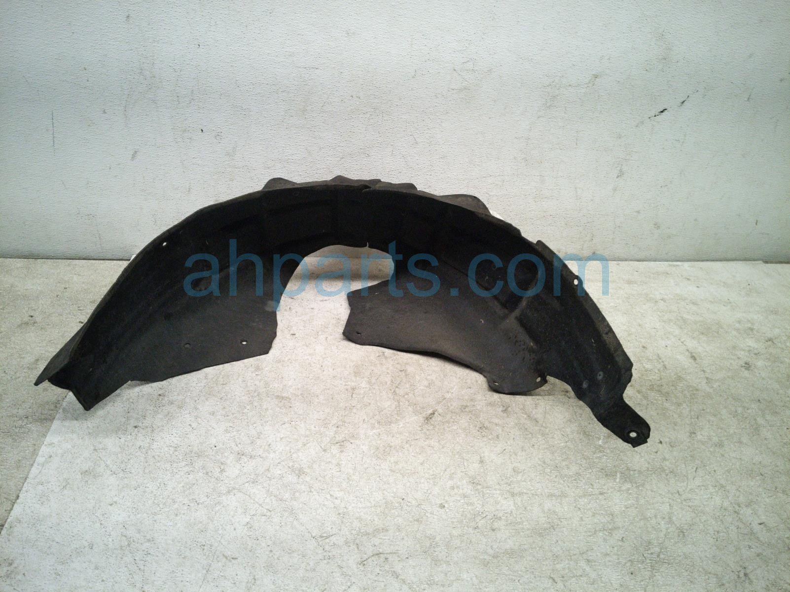 2024 Toyota Rav 4 Front Driver Inner Fender Liner 53876 0R080 Replacement 2024 Toyota Rav 4 Front Driver Inner Fender Liner 53876 0R080 Replacement thumbnail