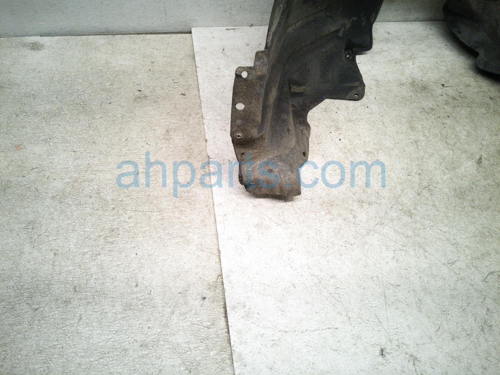 2024 Toyota Rav 4 Front Driver Inner Fender Liner 53876 0R080 Replacement 2024 Toyota Rav 4 Front Driver Inner Fender Liner 53876 0R080 Replacement thumbnail