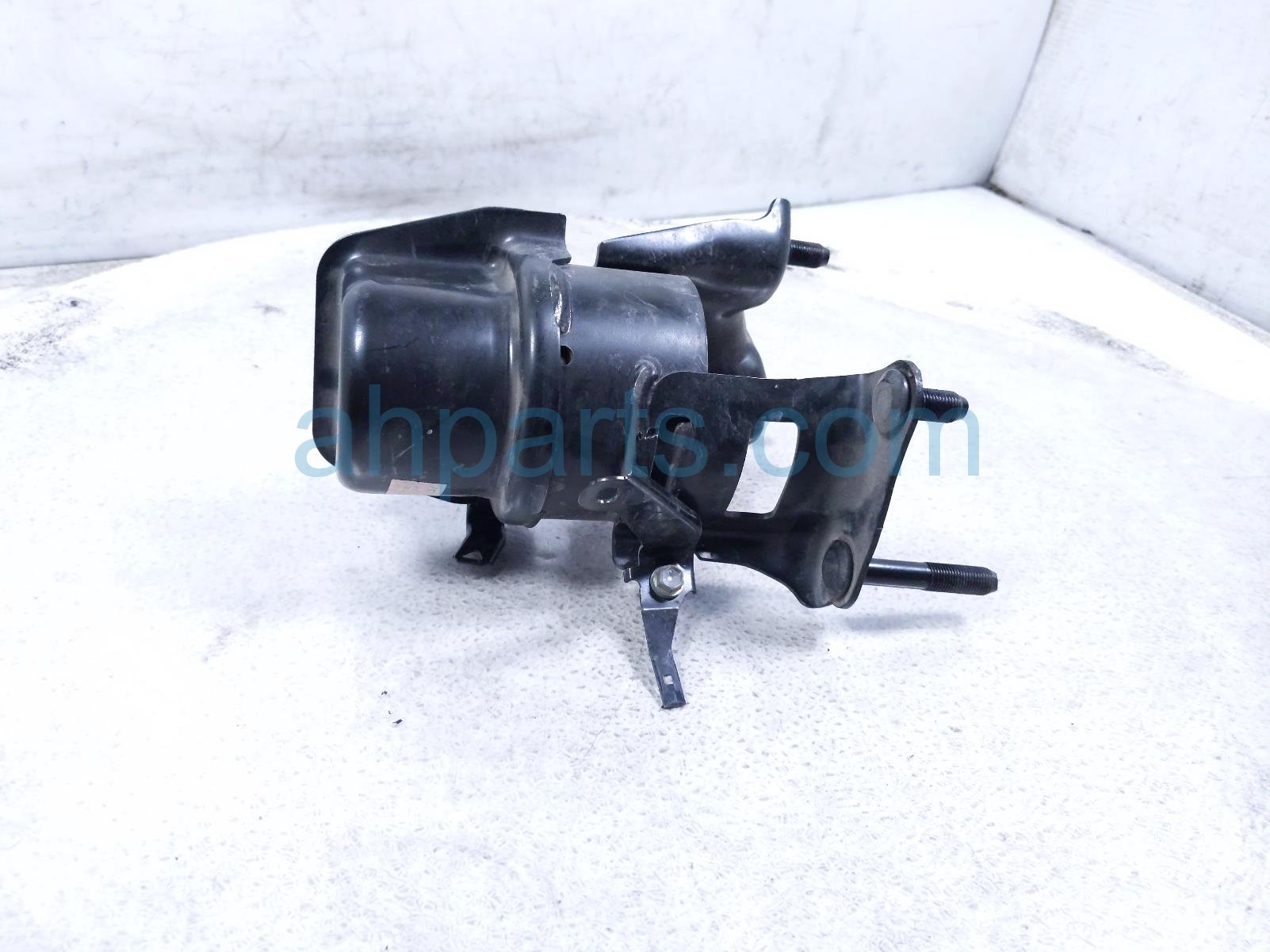 2020 Toyota Avalon Engine/motor Rear Engine Mount 2.5l Hyb Fwd 2371 F0020 Replacement 2020 Toyota Avalon Engine/motor Rear Engine Mount 2.5l Hyb Fwd 2371 F0020 Replacement thumbnail