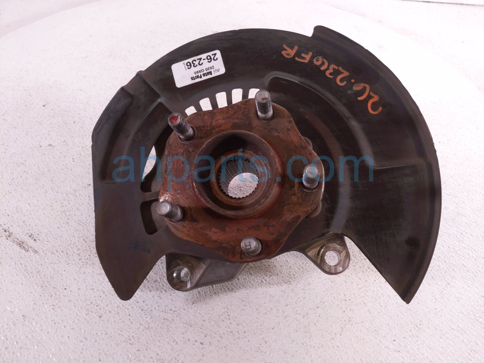 Infiniti FR/RH SPINDLE KNUCKLE HUB - FWD