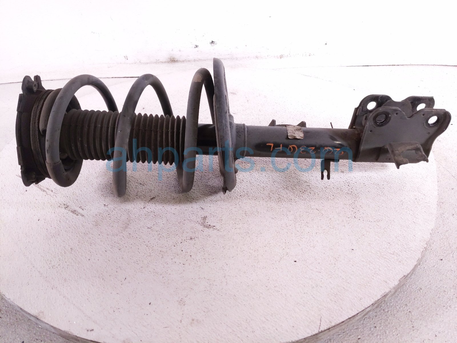 2020 Infiniti Qx60 Front Driver Strut Absorber + Spring E43039NF0A Replacement 2020 Infiniti Qx60 Front Driver Strut Absorber + Spring E43039NF0A Replacement thumbnail