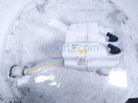 Toyota WINDSHIELD WASHER RESERVOIR TANK Toyota WINDSHIELD WASHER RESERVOIR TANK