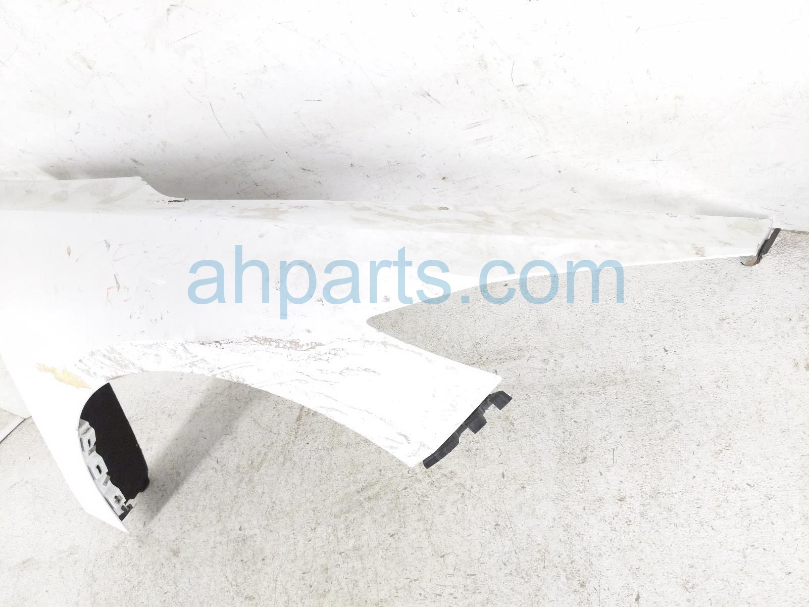 2024 Chevy Corvette Front Passenger Fender White 84824882 Replacement 2024 Chevy Corvette Front Passenger Fender White 84824882 Replacement thumbnail