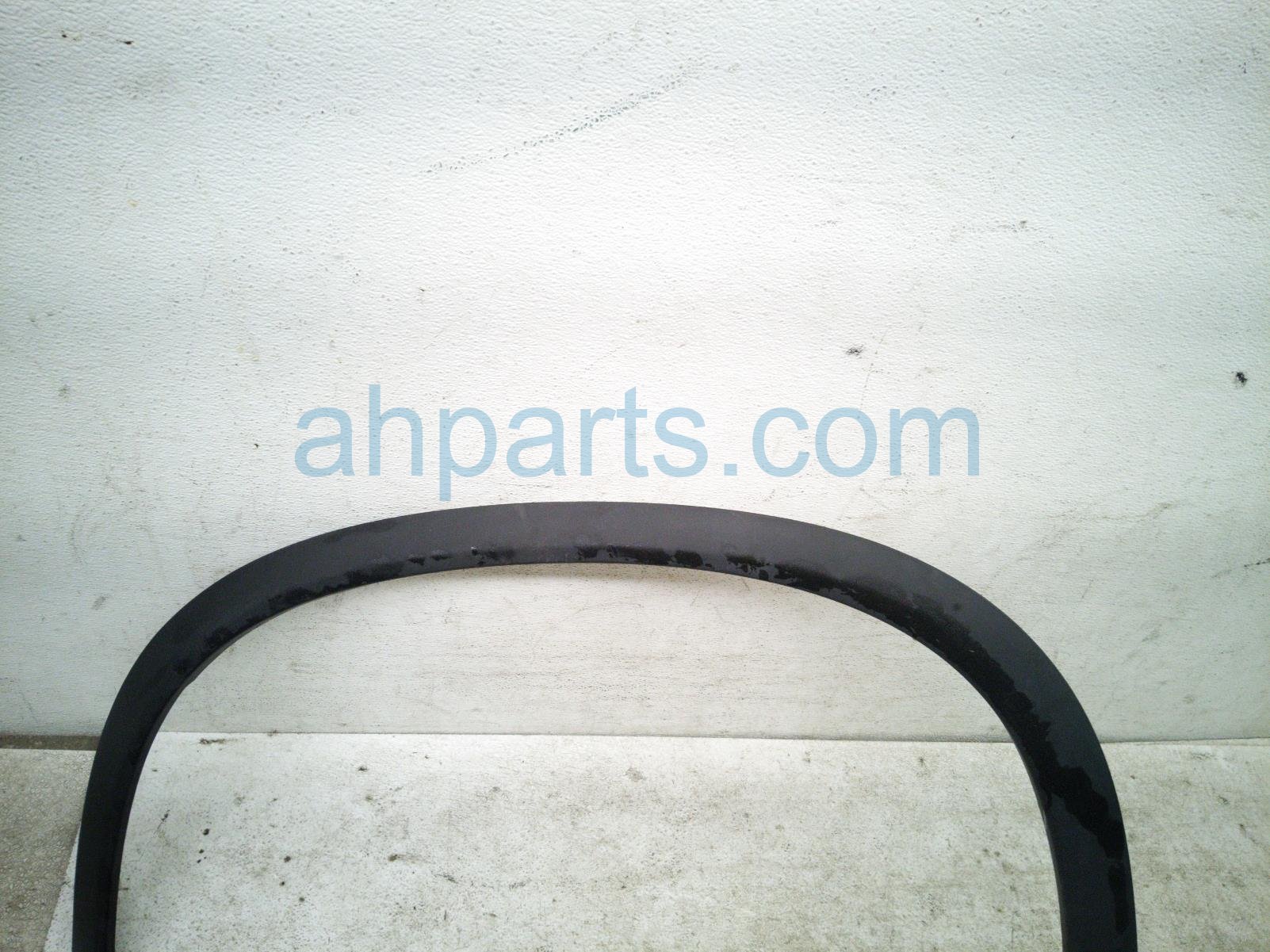 2025 Honda Pilot Front Driver Wheel Opening Molding White 08P21 T90 10008 Replacement 2025 Honda Pilot Front Driver Wheel Opening Molding White 08P21 T90 10008 Replacement thumbnail