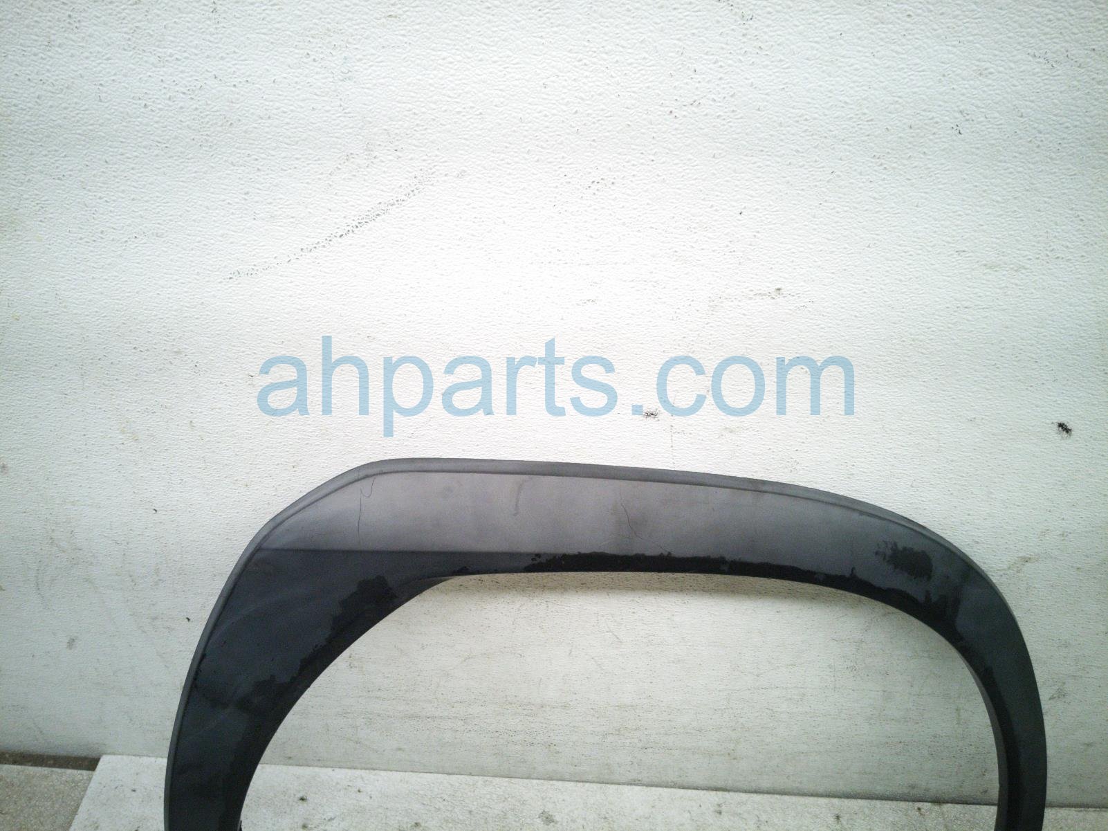 2025 Honda Pilot Front Driver Wheel Opening Molding White 08P21 T90 10008 Replacement 2025 Honda Pilot Front Driver Wheel Opening Molding White 08P21 T90 10008 Replacement thumbnail