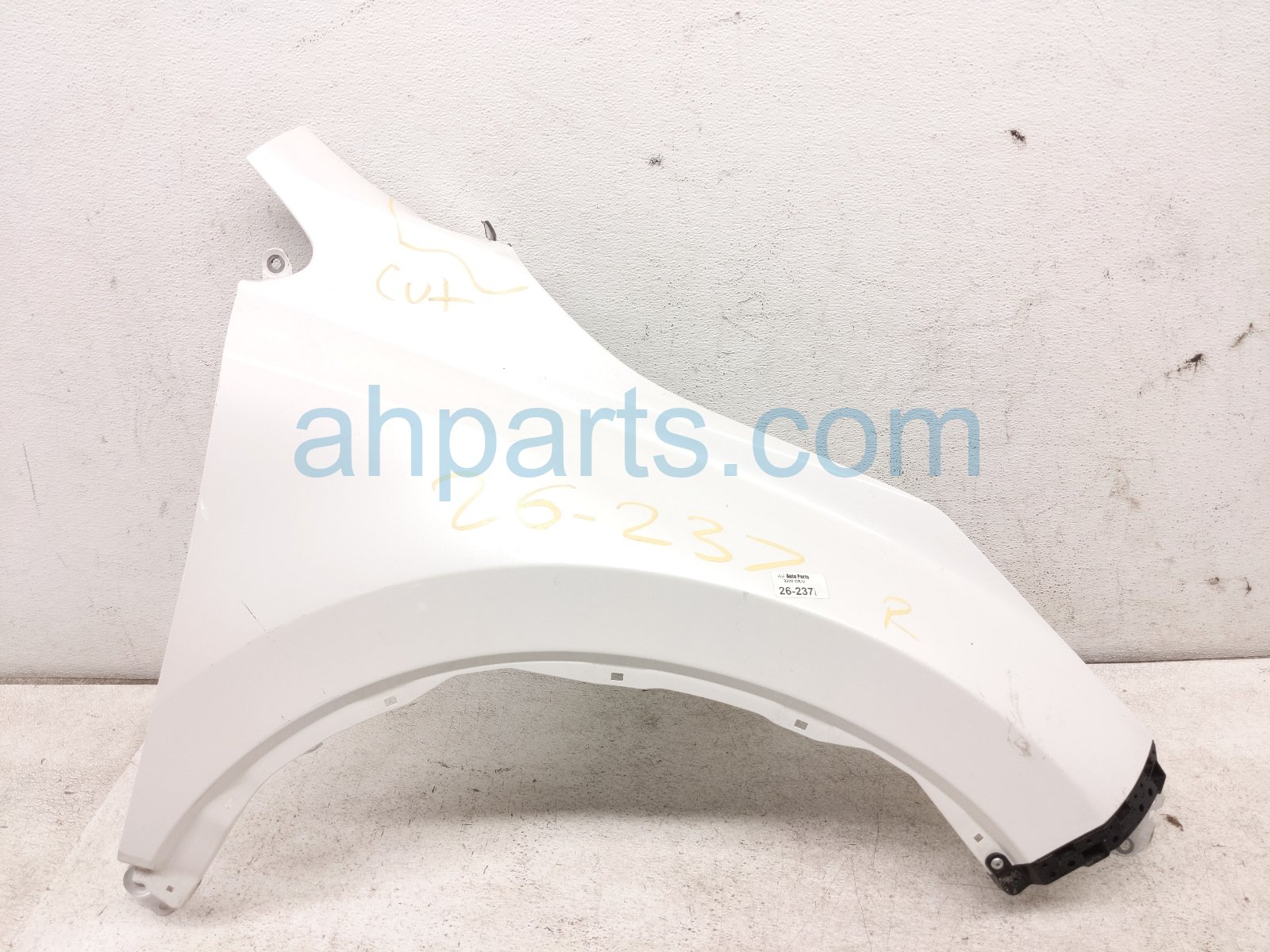 $99 Honda RH FENDER - WHITE $99 Honda RH FENDER - WHITE