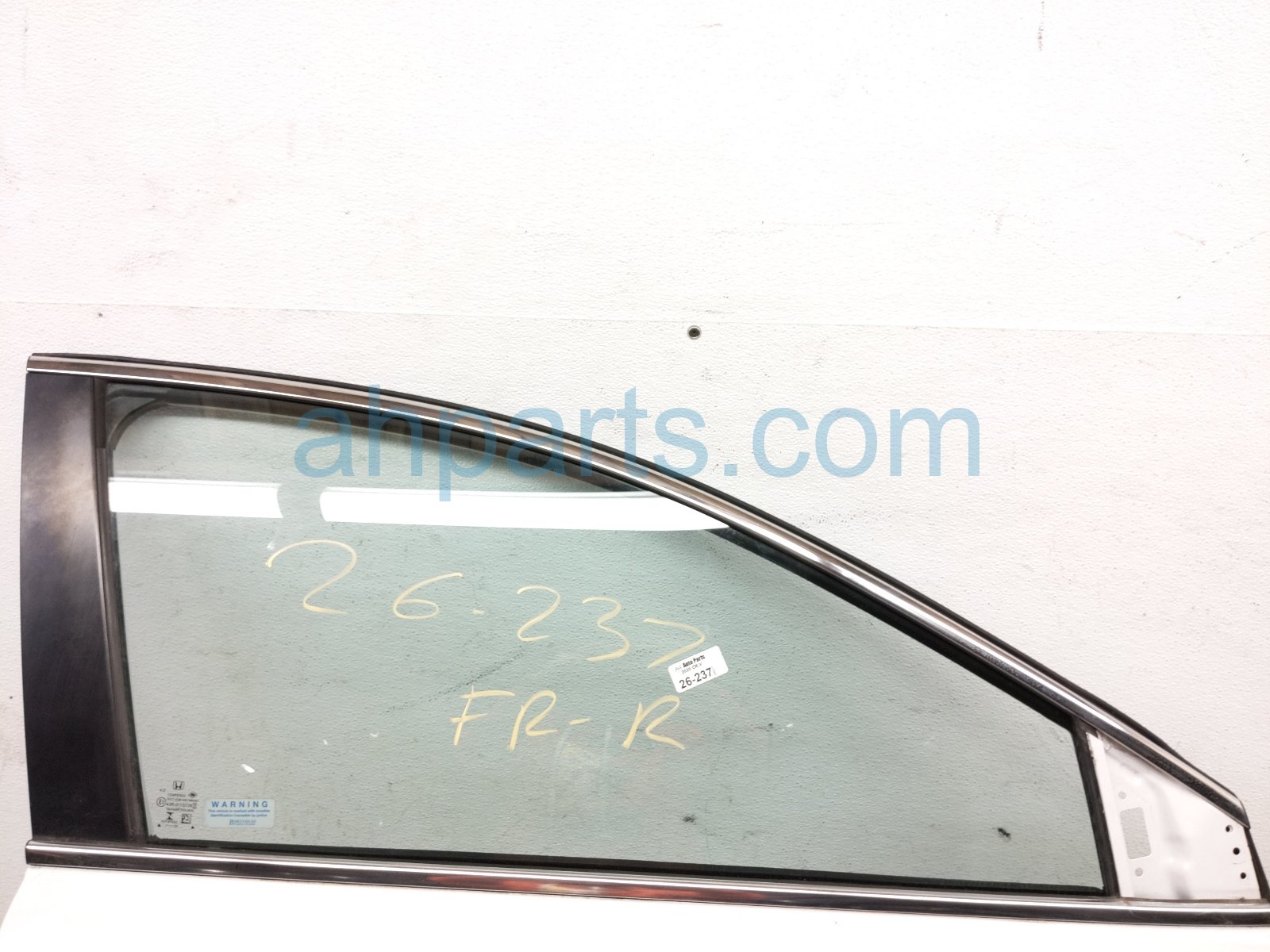 2020 Honda CR V Front Passenger Door White No Mirror/trim 67010 TLA A10ZZ Replacement 2020 Honda CR V Front Passenger Door White No Mirror/trim 67010 TLA A10ZZ Replacement thumbnail
