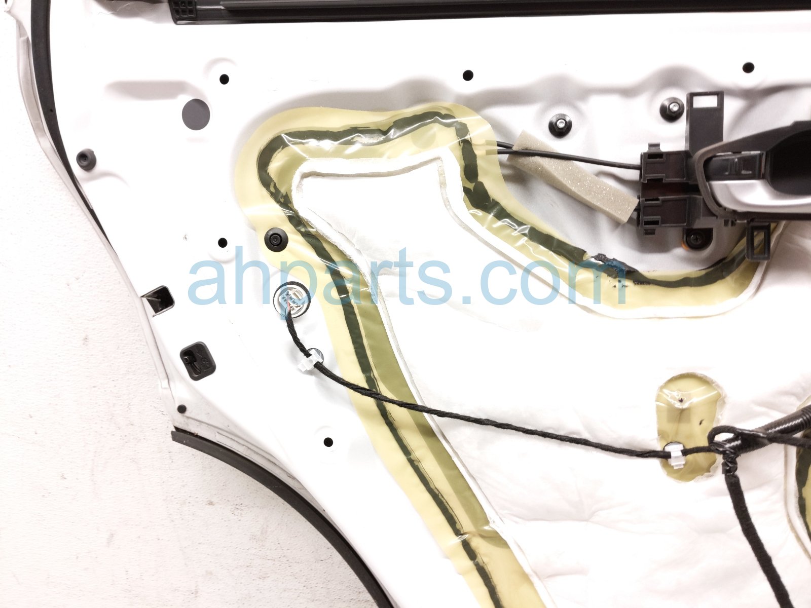 2020 Honda CR V Rear Driver Door White No Inside Trim 67550 TLA A00ZZ Replacement 2020 Honda CR V Rear Driver Door White No Inside Trim 67550 TLA A00ZZ Replacement thumbnail