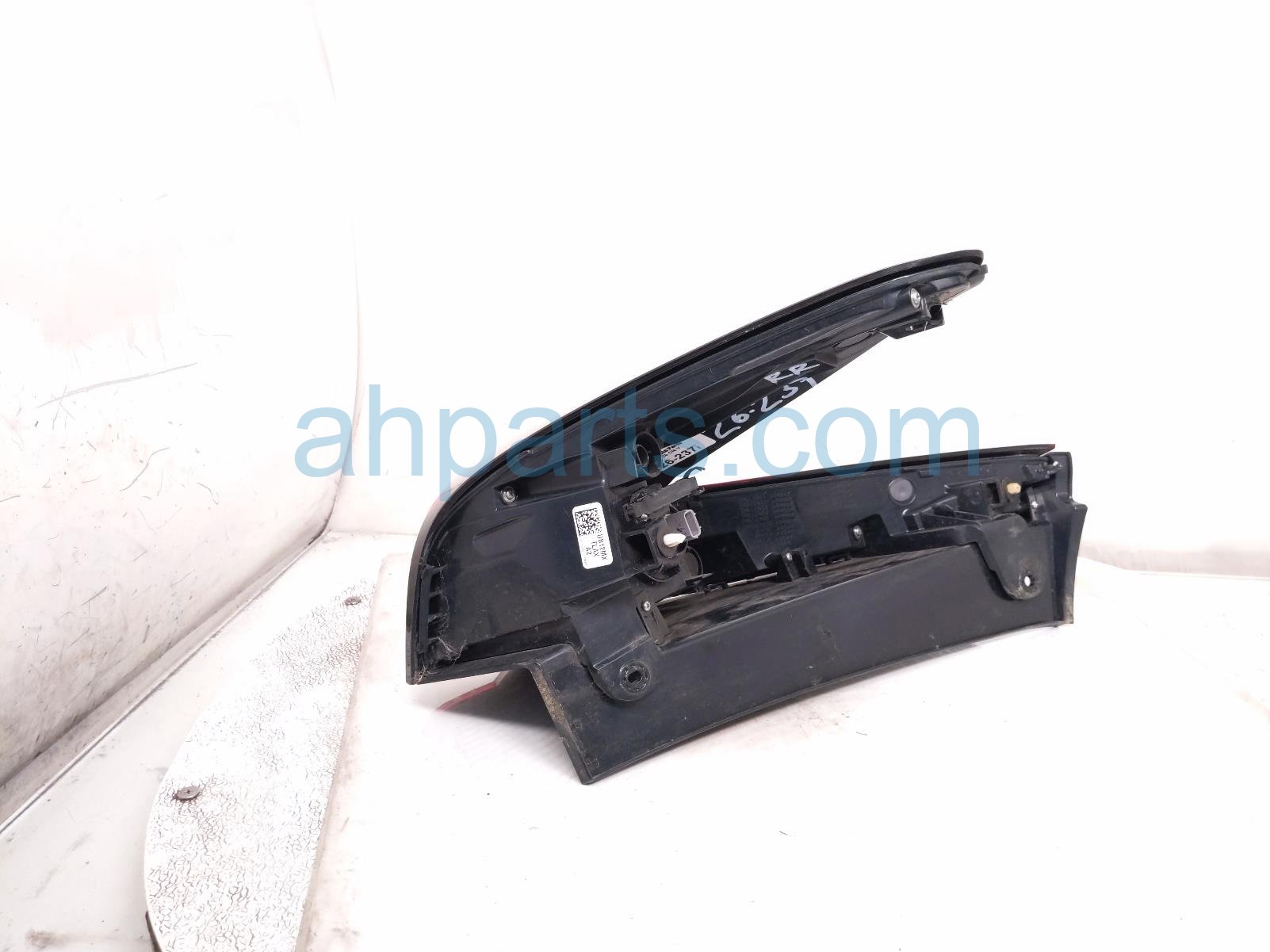 2020 Honda CR V Light / Rear Passenger Tail Lamp (on Body) 33500 TLA A21 Replacement 2020 Honda CR V Light / Rear Passenger Tail Lamp (on Body) 33500 TLA A21 Replacement thumbnail