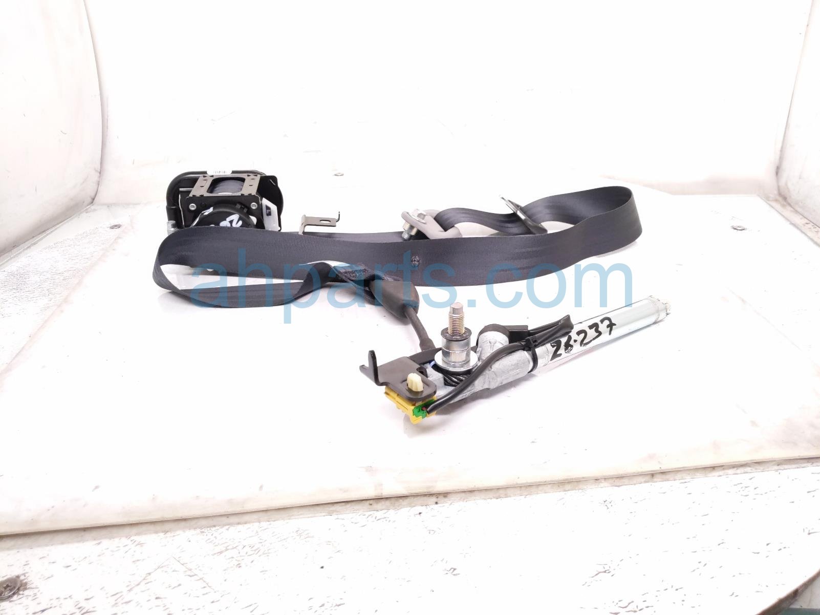 2020 Honda CR V Front Passenger Seat Belt Black 04814 TLA A00ZB Replacement 2020 Honda CR V Front Passenger Seat Belt Black 04814 TLA A00ZB Replacement thumbnail
