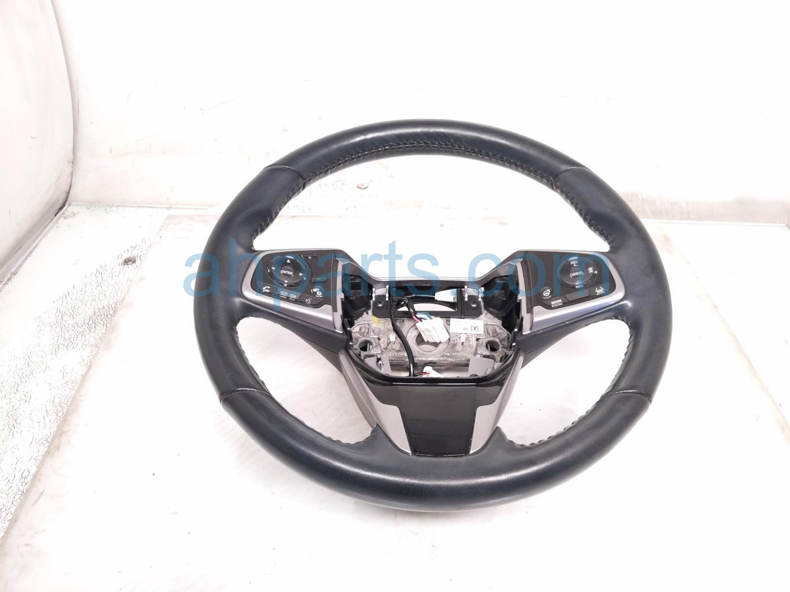 Honda STEERING WHEEL - BLACK - TOURING