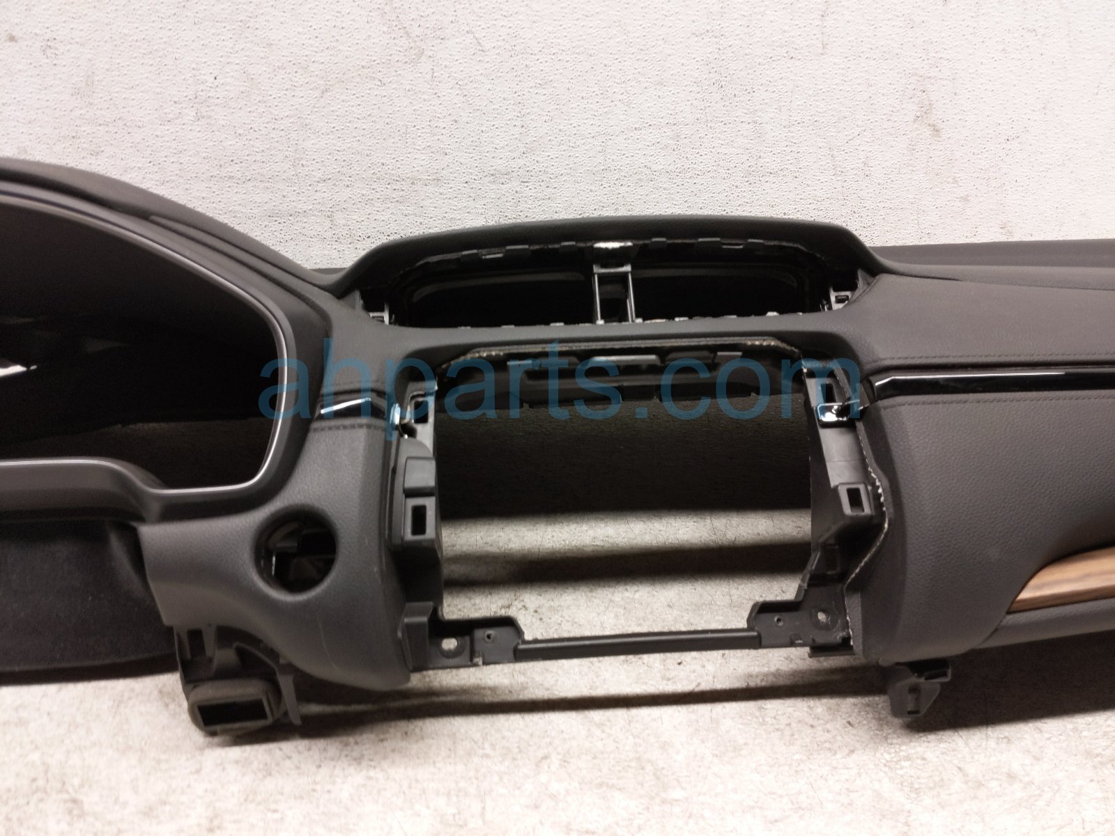 2020 Honda CR V Dashboard W/ Airbag 77100 TLB A00ZA Replacement 2020 Honda CR V Dashboard W/ Airbag 77100 TLB A00ZA Replacement thumbnail