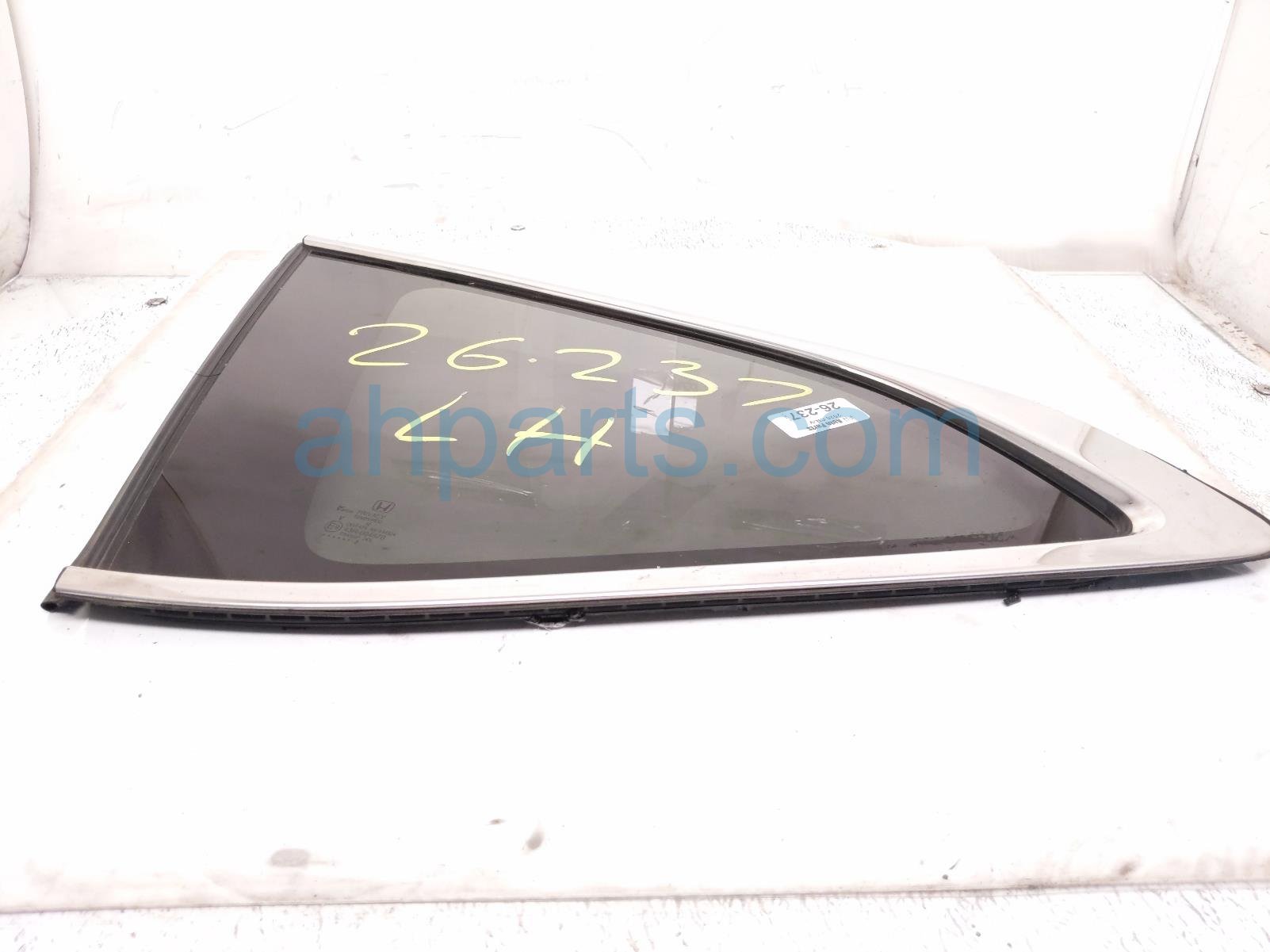 2020 Honda CR V Driver Quarter Window Glass 73562 TLA A01 Replacement 2020 Honda CR V Driver Quarter Window Glass 73562 TLA A01 Replacement thumbnail