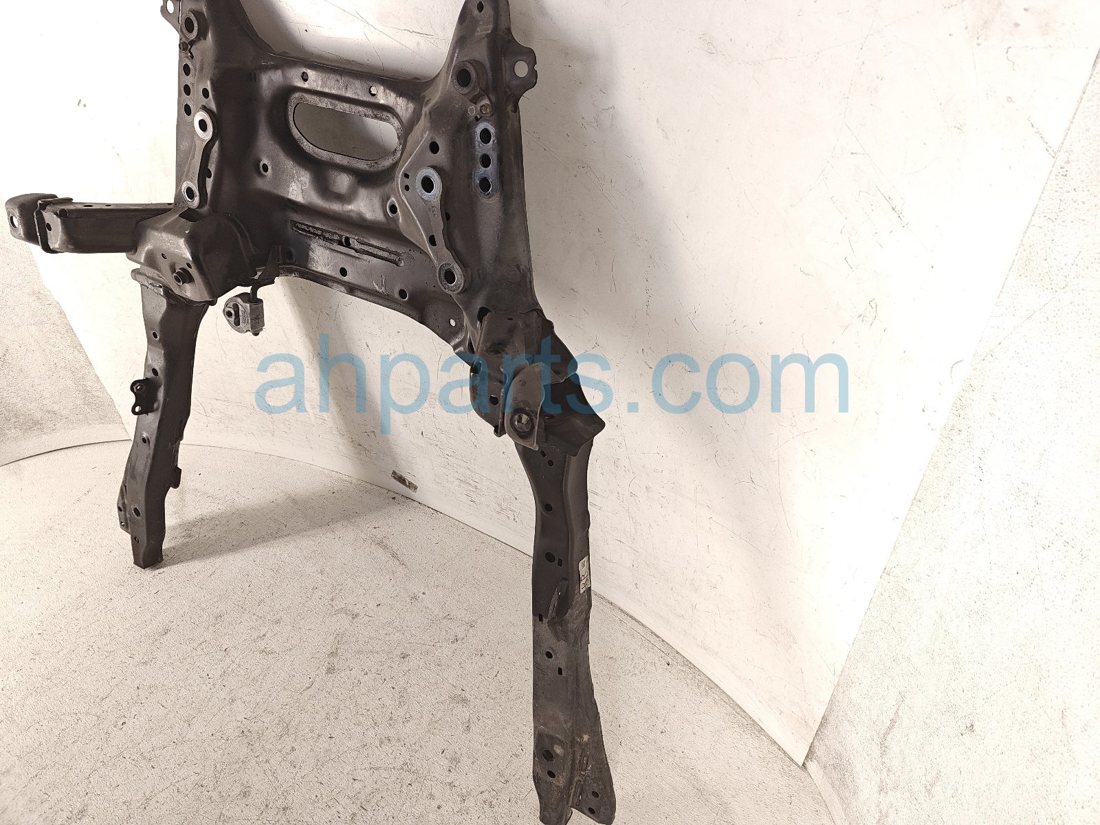 2020 Honda CR V Crossmember Front Engine Sub Frame / Cradle 50200 TLA R53 Replacement 2020 Honda CR V Crossmember Front Engine Sub Frame / Cradle 50200 TLA R53 Replacement thumbnail