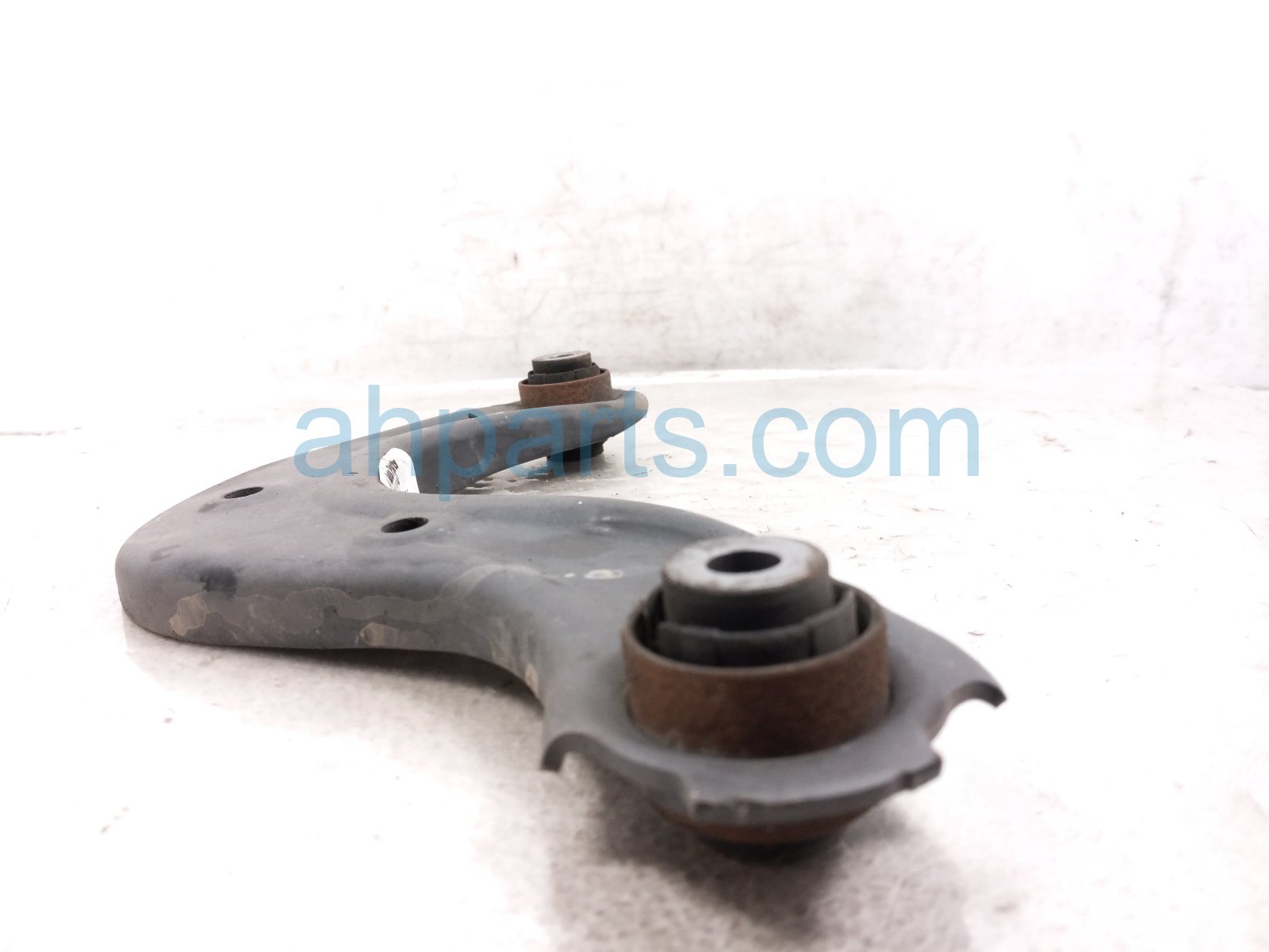 2020 Honda CR V Rear Driver Upper Control Arm 52510 TLA A01 Replacement 2020 Honda CR V Rear Driver Upper Control Arm 52510 TLA A01 Replacement thumbnail
