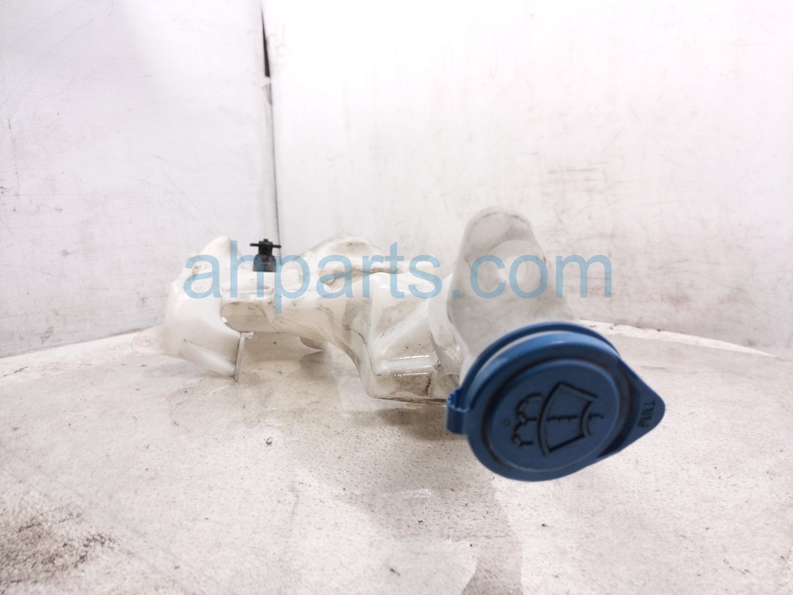2020 Honda CR V Windshield Washer Reservoir Tank 76841 TLA A01 Replacement 2020 Honda CR V Windshield Washer Reservoir Tank 76841 TLA A01 Replacement thumbnail