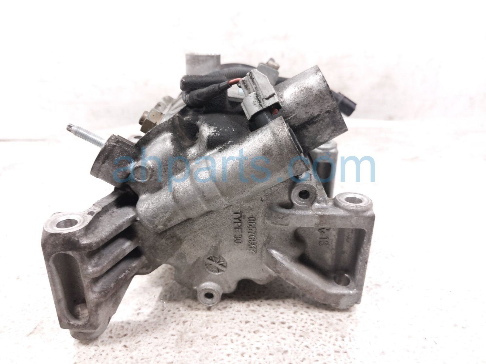 2020 Honda CR V Air + Clutch Core Core Ac Pump / Compressor 38810 5AA A06 Replacement 2020 Honda CR V Air + Clutch Core Core Ac Pump / Compressor 38810 5AA A06 Replacement thumbnail