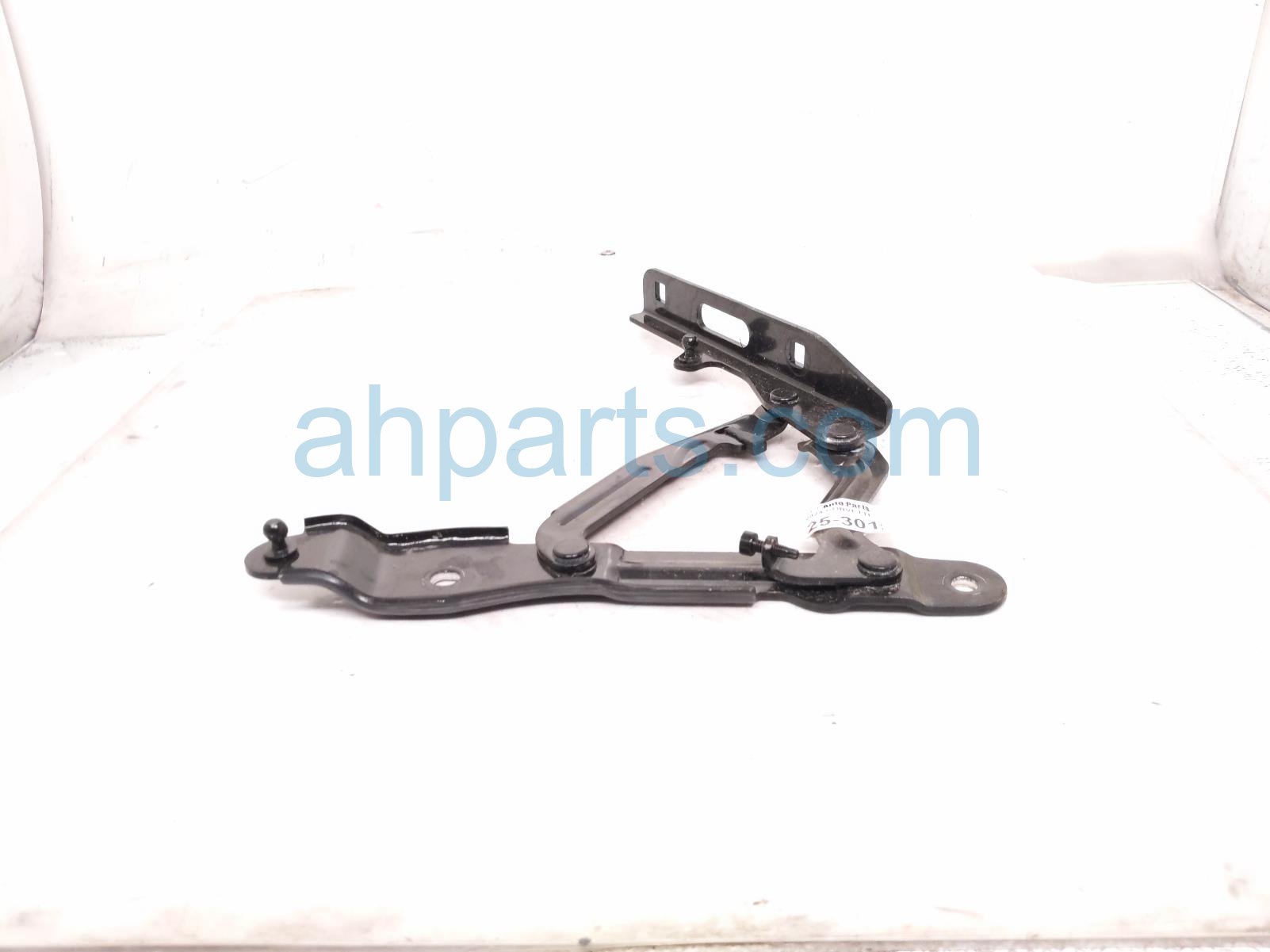 2024 Chevy Corvette Rear Passenger Trunk Hinge White 84646653 Replacement 2024 Chevy Corvette Rear Passenger Trunk Hinge White 84646653 Replacement thumbnail