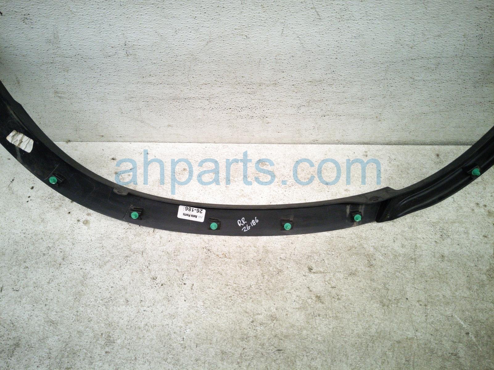 2025 Honda Pilot Rear Passenger Wheel Opening Molding White 08P21 T90 10007 Replacement 2025 Honda Pilot Rear Passenger Wheel Opening Molding White 08P21 T90 10007 Replacement thumbnail