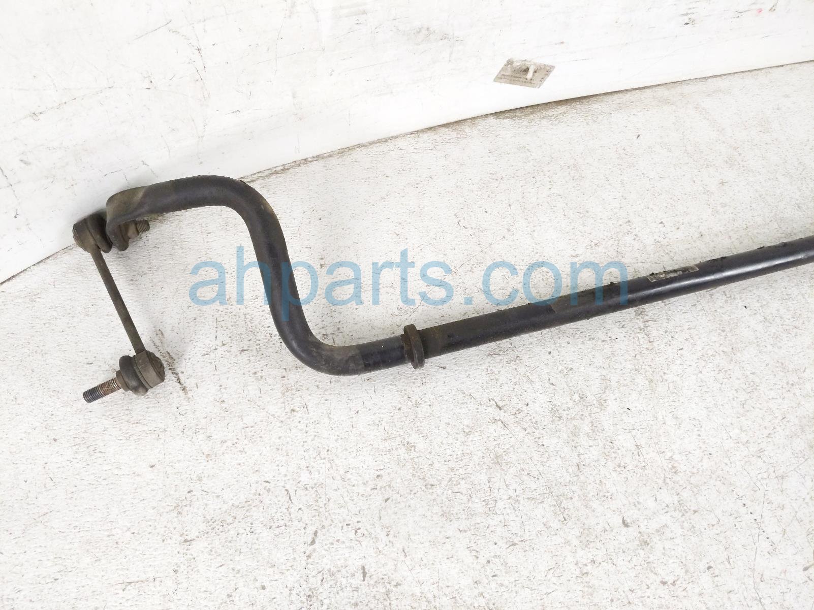 2011 Porsche Panamera Front Stabilizer / Sway Bar Awd 970 343 701 01 Replacement 2011 Porsche Panamera Front Stabilizer / Sway Bar Awd 970 343 701 01 Replacement thumbnail