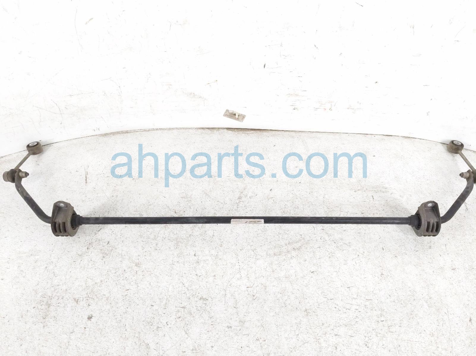 2011 Porsche Panamera Rear Stabilizer / Sway Bar 970 333 701 07 Replacement 2011 Porsche Panamera Rear Stabilizer / Sway Bar 970 333 701 07 Replacement thumbnail