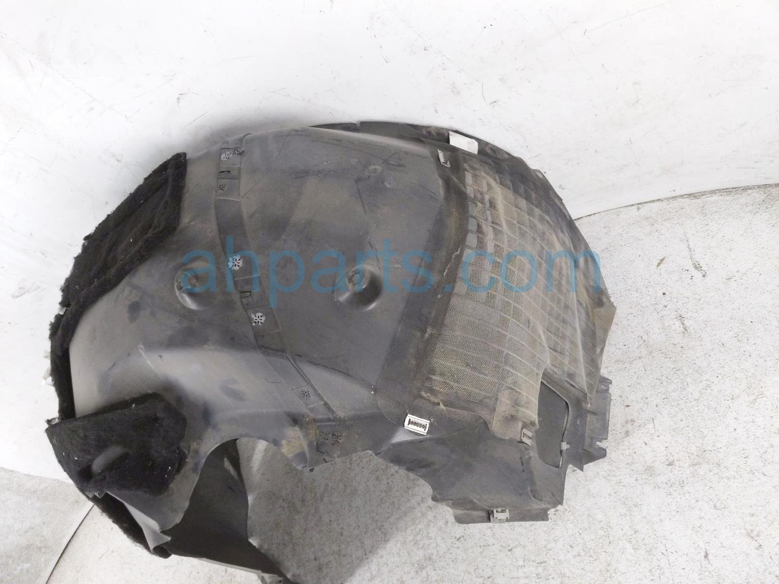 2024 Chevy Corvette Front Driver Inner Fender Liner 85007034 Replacement 2024 Chevy Corvette Front Driver Inner Fender Liner 85007034 Replacement thumbnail