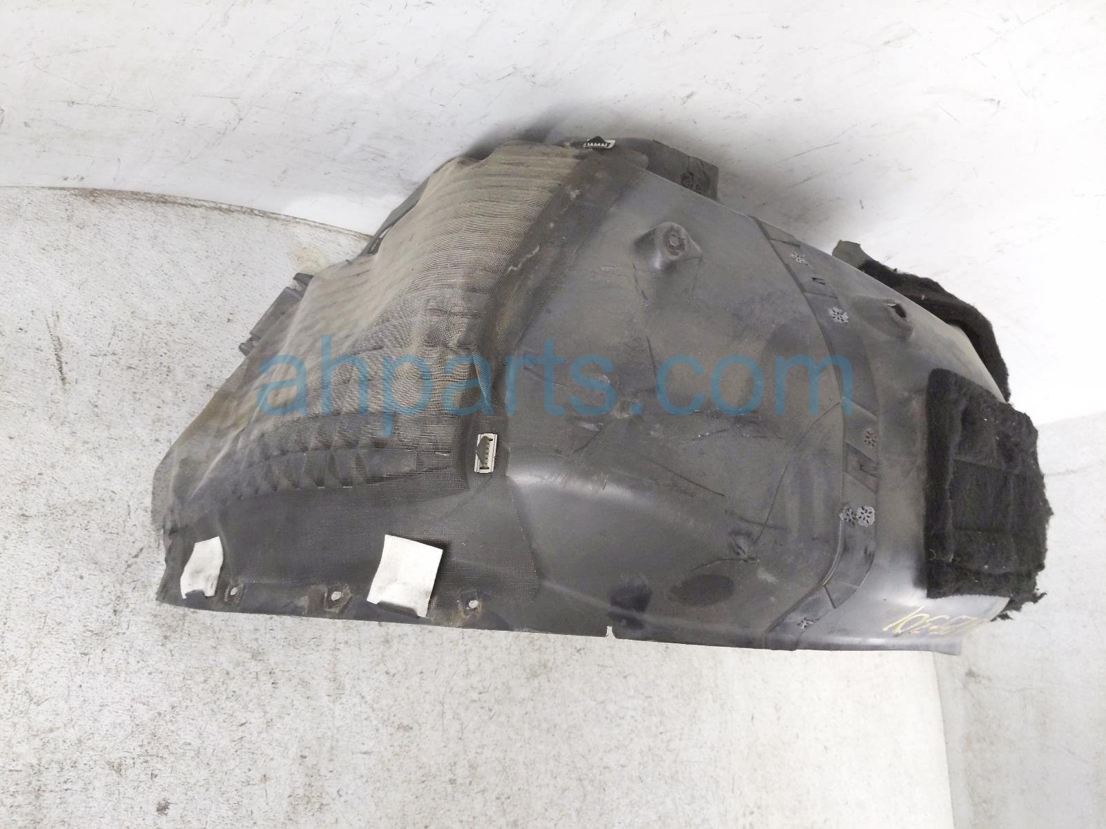 2024 Chevy Corvette Front Driver Inner Fender Liner 85007034 Replacement 2024 Chevy Corvette Front Driver Inner Fender Liner 85007034 Replacement thumbnail