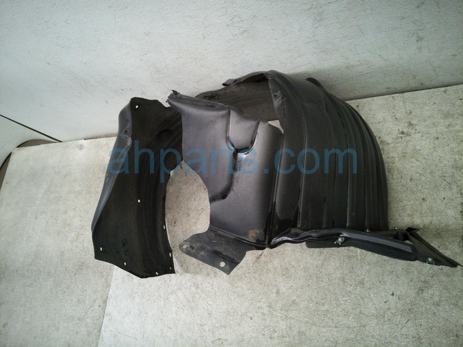 2022 Honda Odyssey Front Driver Inner Fender Liner 74151 THR A70 Replacement 2022 Honda Odyssey Front Driver Inner Fender Liner 74151 THR A70 Replacement thumbnail