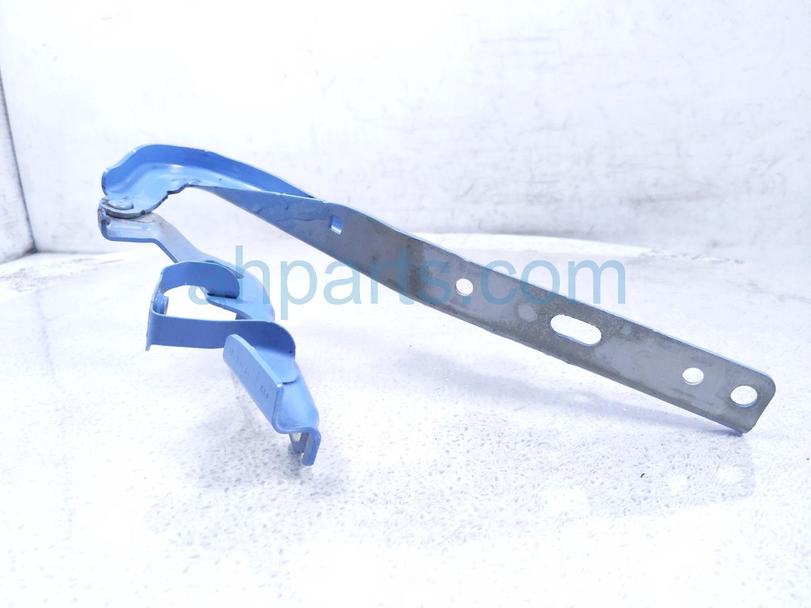 2024 Honda Pilot Passenger Hood Hinge Blue 60120 3BM A00ZZ Replacement 2024 Honda Pilot Passenger Hood Hinge Blue 60120 3BM A00ZZ Replacement thumbnail