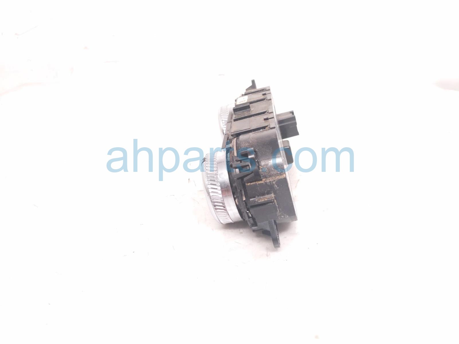 2020 Ford Explorer Temperature Climate Heater/ac Control(on Rear) LB5T 19980 FE Replacement 2020 Ford Explorer Temperature Climate Heater/ac Control(on Rear) LB5T 19980 FE Replacement thumbnail