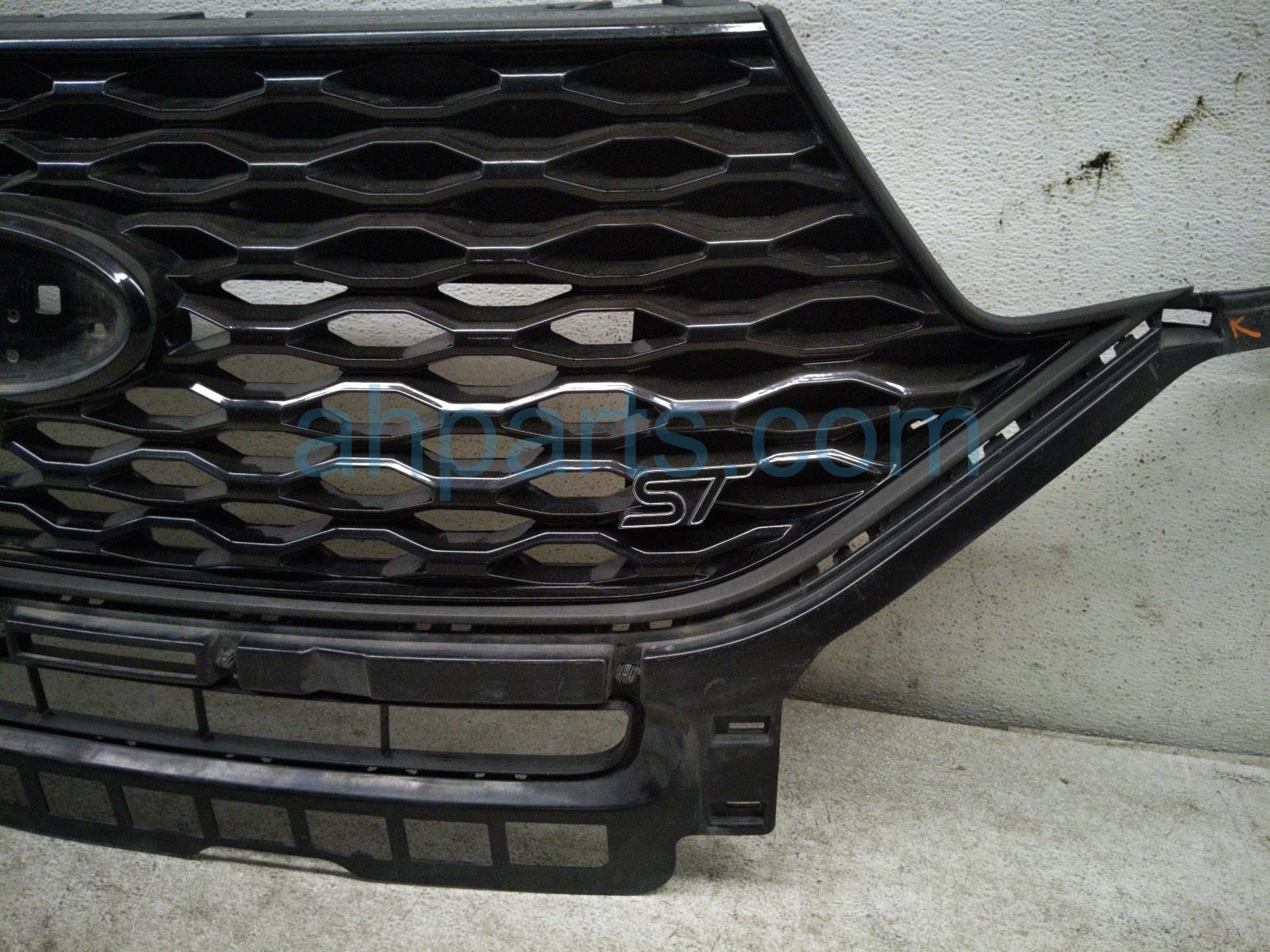 2020 Ford Explorer Front Grille LB5Z 8200 GC Replacement 2020 Ford Explorer Front Grille LB5Z 8200 GC Replacement thumbnail