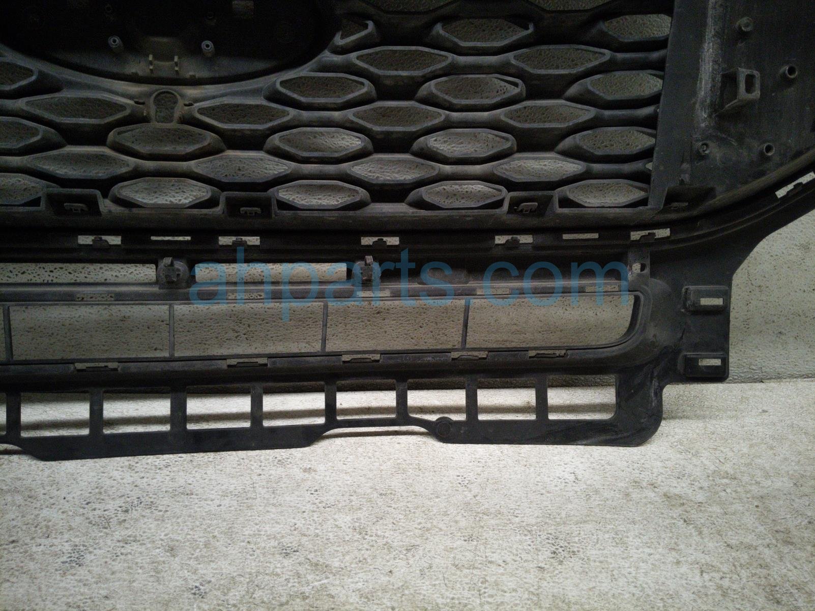 2020 Ford Explorer Front Grille LB5Z 8200 GC Replacement 2020 Ford Explorer Front Grille LB5Z 8200 GC Replacement thumbnail