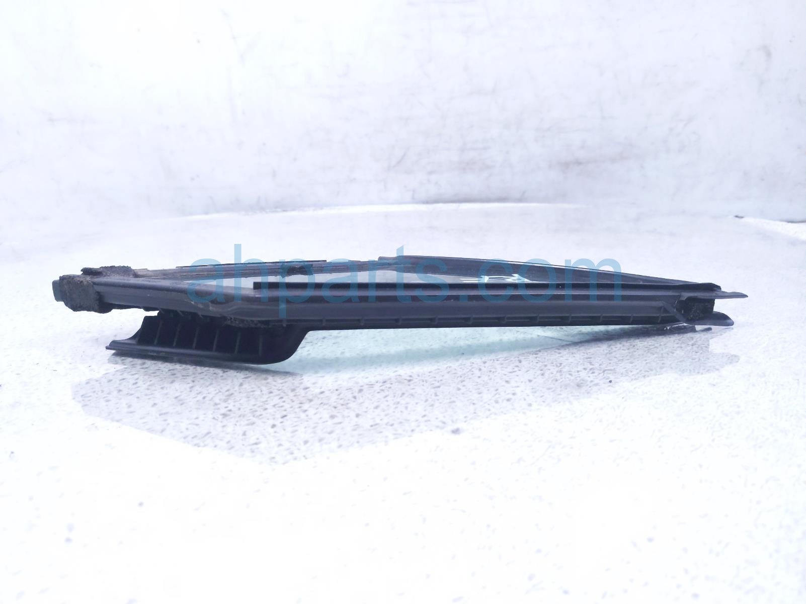 2023 Honda Ridgeline Door Windows / Front Passenger Vent Glass Window 73330 TG7 A01 Replacement 2023 Honda Ridgeline Door Windows / Front Passenger Vent Glass Window 73330 TG7 A01 Replacement thumbnail