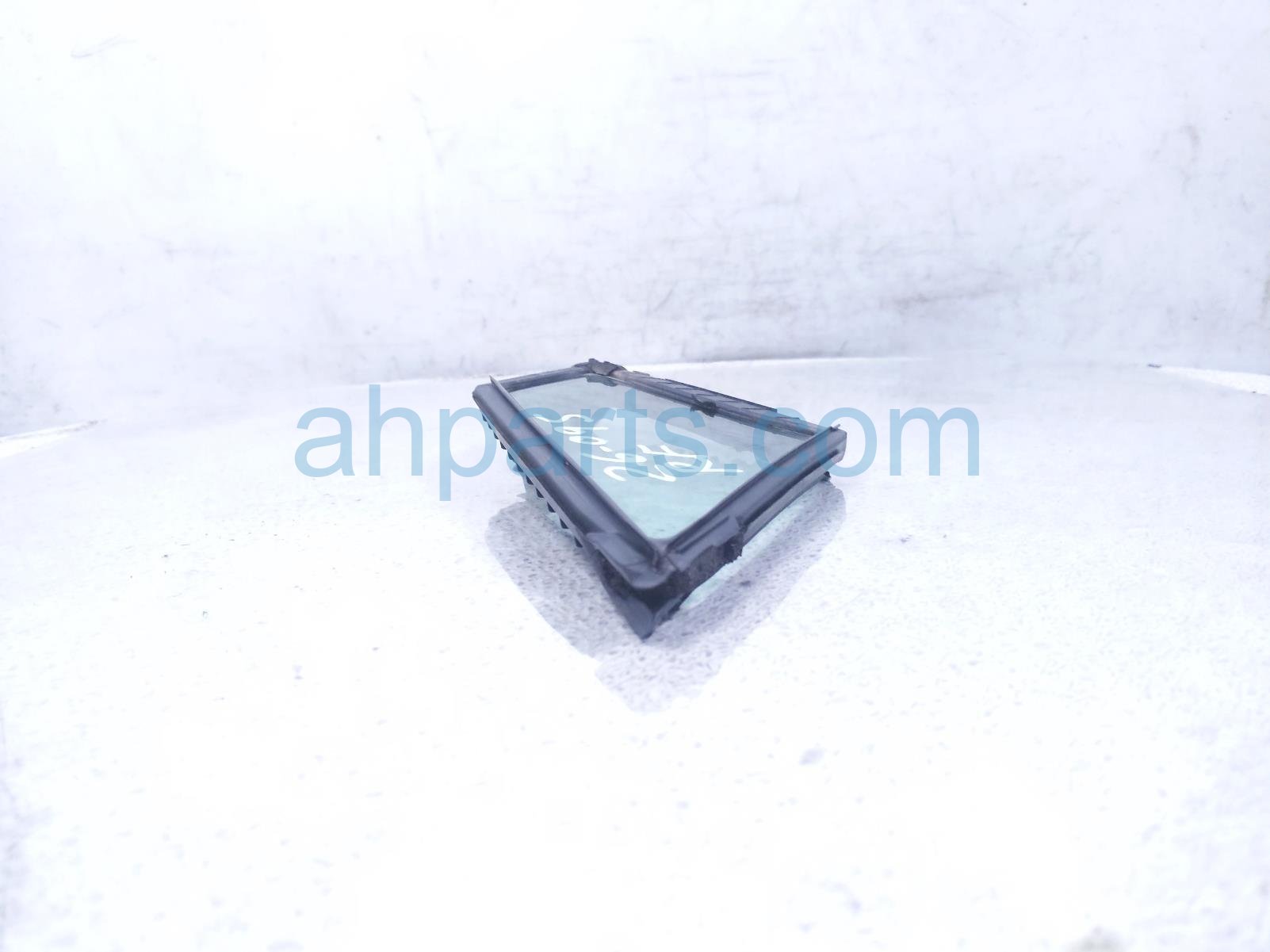 2023 Honda Ridgeline Door Windows / Front Passenger Vent Glass Window 73330 TG7 A01 Replacement 2023 Honda Ridgeline Door Windows / Front Passenger Vent Glass Window 73330 TG7 A01 Replacement thumbnail