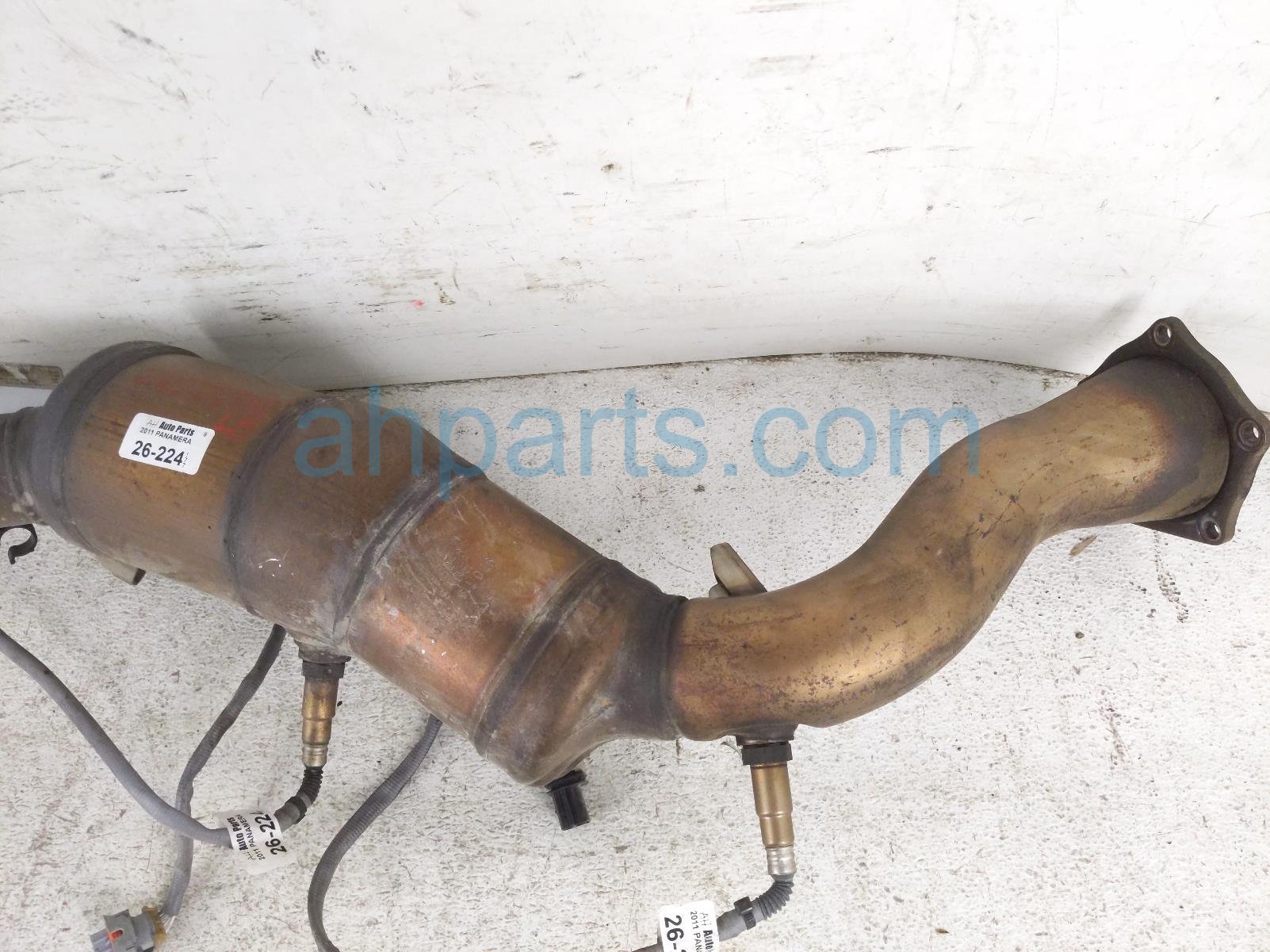 2011 Porsche Panamera Driver Catalytic Converter 4.8l Awd 970 113 349 HX Replacement 2011 Porsche Panamera Driver Catalytic Converter 4.8l Awd 970 113 349 HX Replacement thumbnail