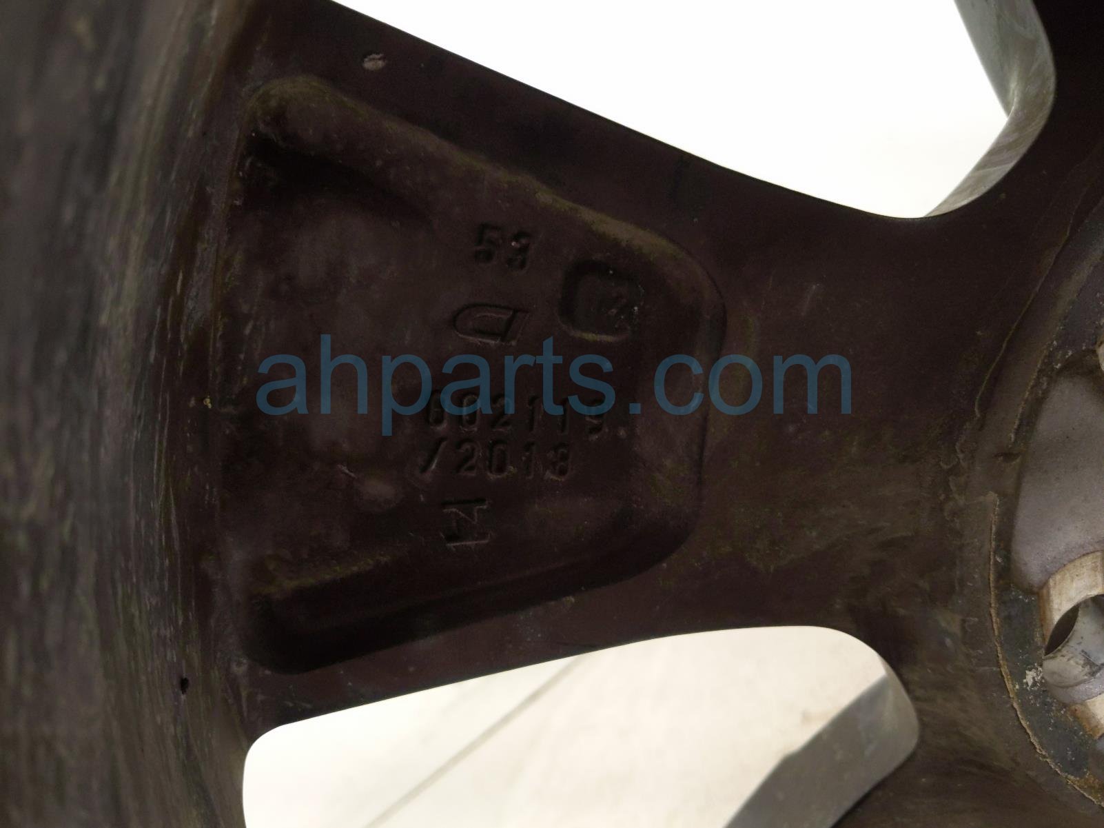 2022 Lexus Ux250h Rear Passenger Wheel / Rim 42611 76310 Replacement 2022 Lexus Ux250h Rear Passenger Wheel / Rim 42611 76310 Replacement thumbnail