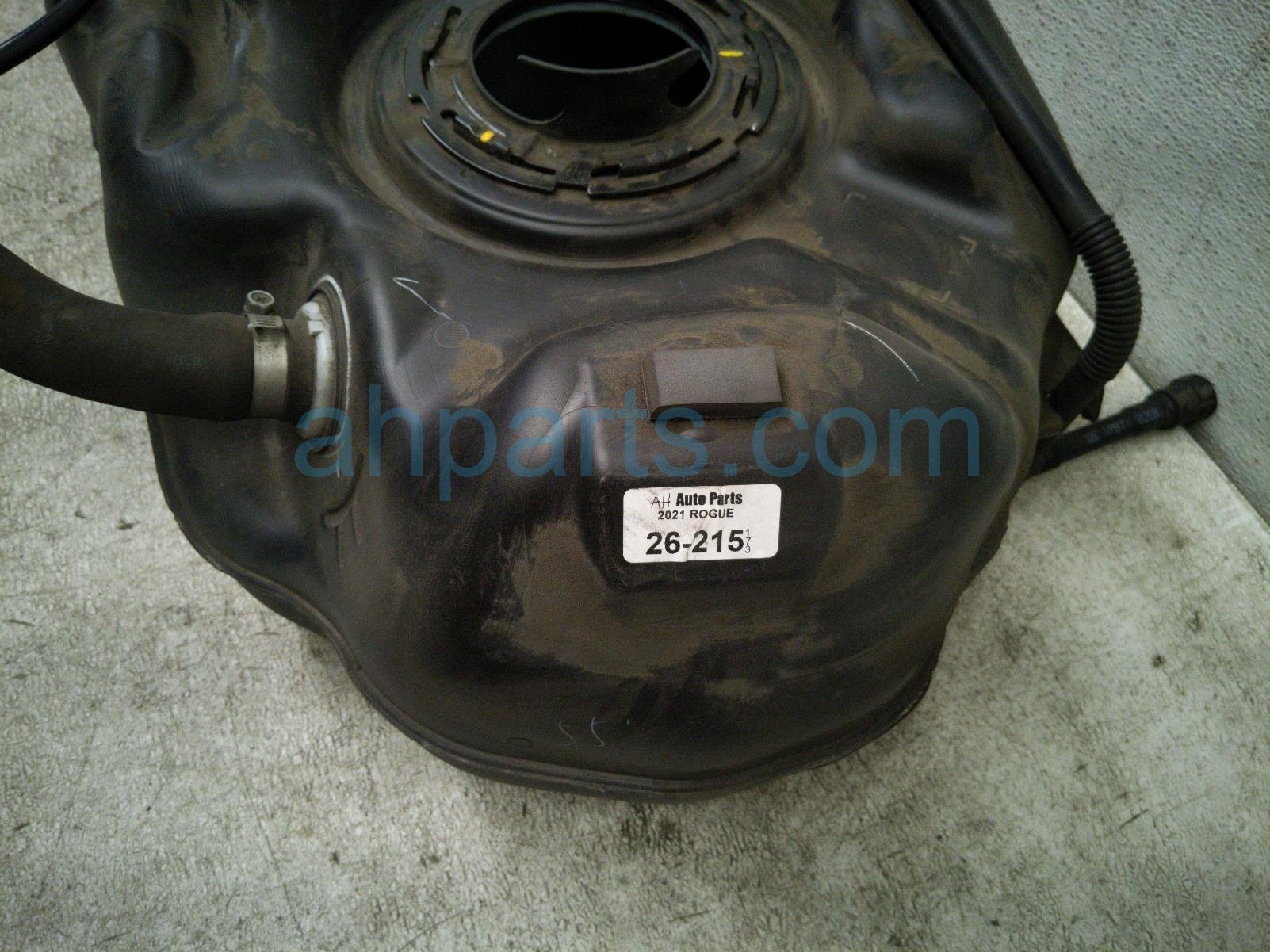 2021 Nissan Rogue Gas / Fuel Tank Sv 2.5l Fwd 17202 6RR0A Replacement 2021 Nissan Rogue Gas / Fuel Tank Sv 2.5l Fwd 17202 6RR0A Replacement thumbnail