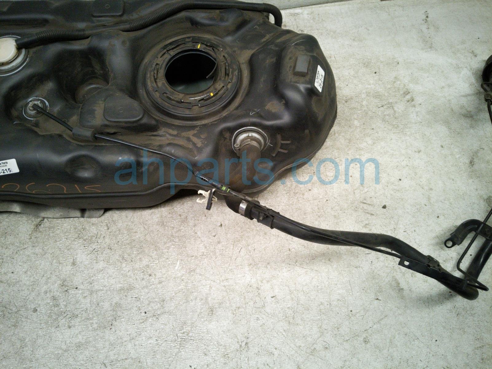 2021 Nissan Rogue Gas / Fuel Tank Sv 2.5l Fwd 17202 6RR0A Replacement 2021 Nissan Rogue Gas / Fuel Tank Sv 2.5l Fwd 17202 6RR0A Replacement thumbnail