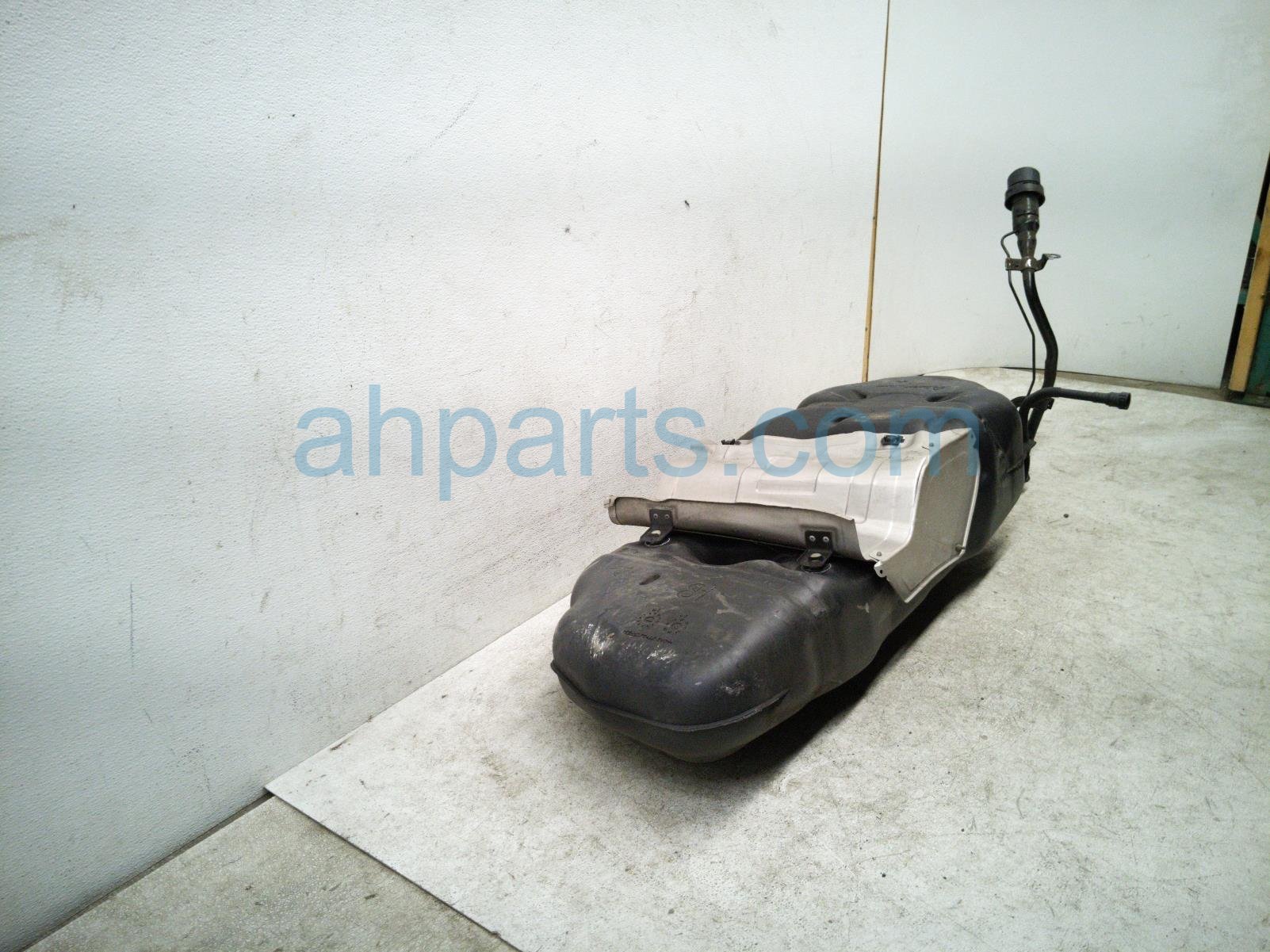 2021 Nissan Rogue Gas / Fuel Tank Sv 2.5l Fwd 17202 6RR0A Replacement 2021 Nissan Rogue Gas / Fuel Tank Sv 2.5l Fwd 17202 6RR0A Replacement thumbnail