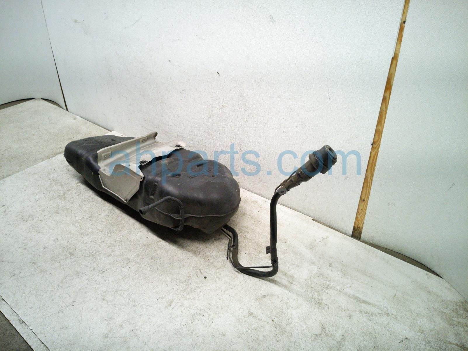 2021 Nissan Rogue Gas / Fuel Tank Sv 2.5l Fwd 17202 6RR0A Replacement 2021 Nissan Rogue Gas / Fuel Tank Sv 2.5l Fwd 17202 6RR0A Replacement thumbnail