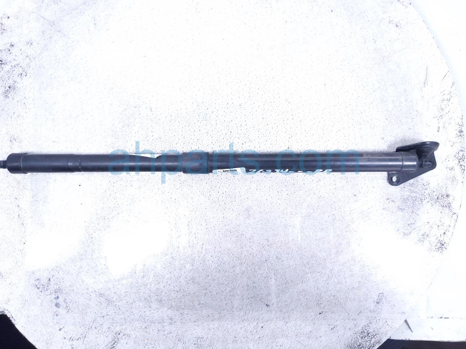 Honda RR/RH TAILGATE SHOCK STRUT