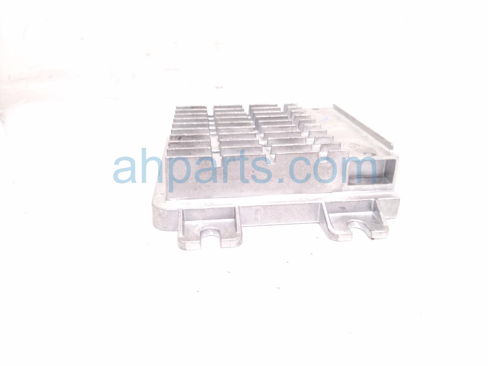 2024 Jeep Grand Cherokee Central Adas Decision Module Rear Passenger 68608469AC Replacement 2024 Jeep Grand Cherokee Central Adas Decision Module Rear Passenger 68608469AC Replacement thumbnail