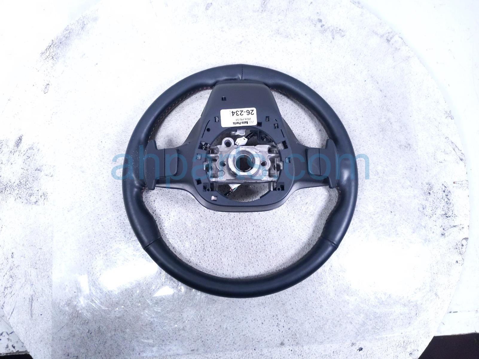 Honda STEERING WHEEL - BLK - LTHR - HEATED